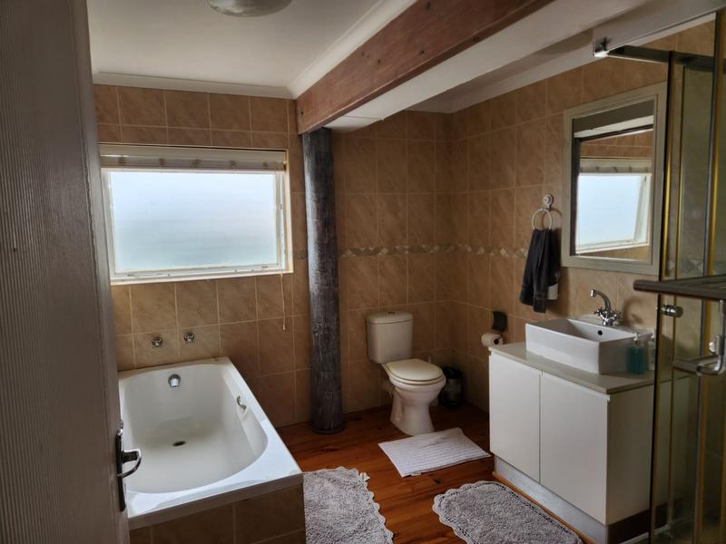 To Let 2 Bedroom Property for Rent in Outeniqua Strand Western Cape